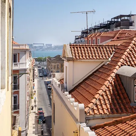 Serene Nest In Old Town By Lisbeyond Apartment