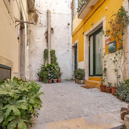 Serene Nest In Old Town By Lisbeyond Apartament