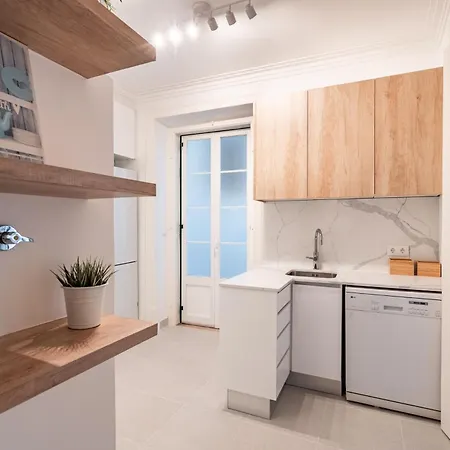 Serene Nest In Old Town By Lisbeyond Apartament Lizbona